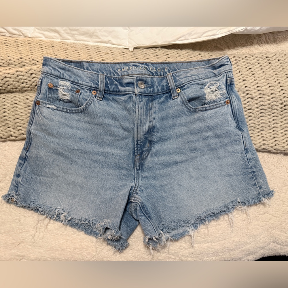 American Eagle Ex-Boyfriend Short